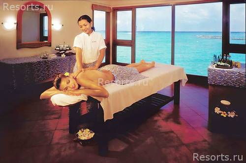 Taj Coral Reef Resort 14